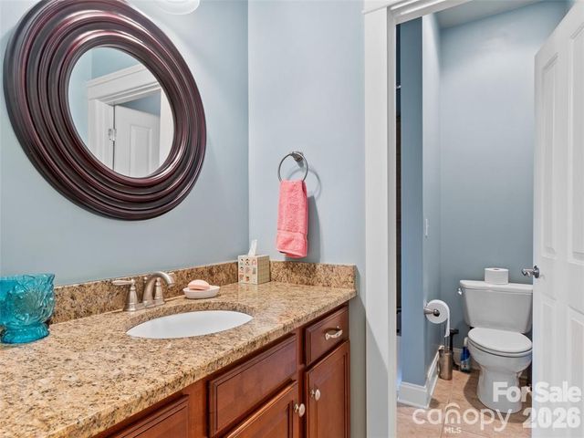 22 S Kaufman Stone Way, Biltmore Lake, NC 28715