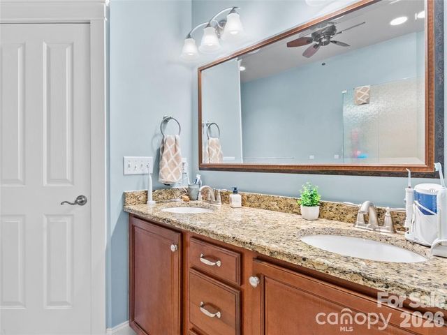 22 S Kaufman Stone Way, Biltmore Lake, NC 28715
