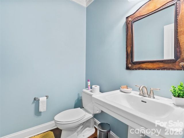 22 S Kaufman Stone Way, Biltmore Lake, NC 28715