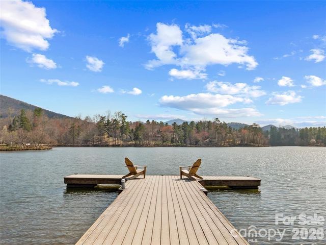22 S Kaufman Stone Way, Biltmore Lake, NC 28715