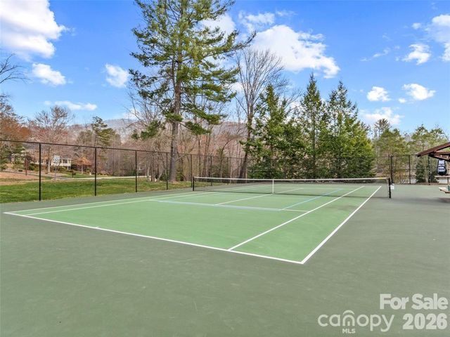 22 S Kaufman Stone Way, Biltmore Lake, NC 28715