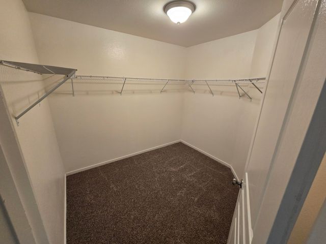 816 W Loyola Avenue, Visalia, CA 93277