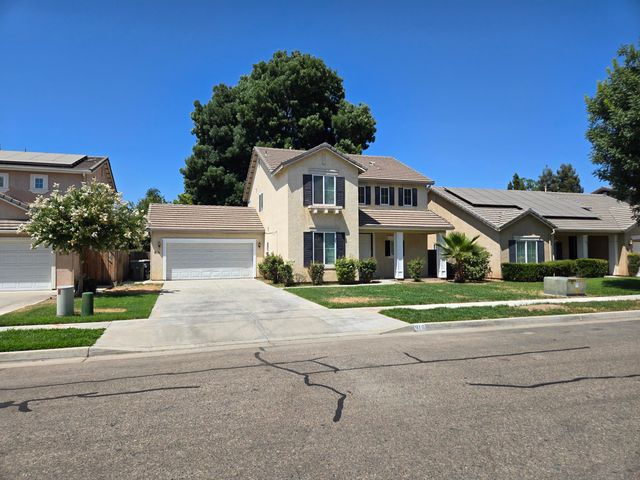 816 W Loyola Avenue, Visalia, CA 93277