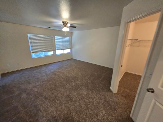 816 W Loyola Avenue, Visalia, CA 93277