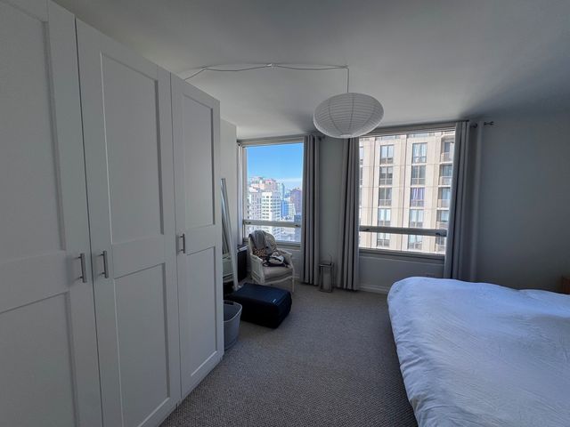 33 W Ontario Street 24G, Chicago, IL 60654