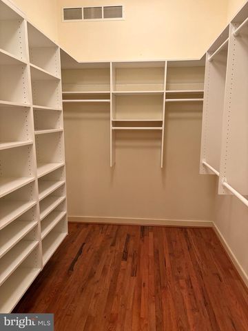 101 ROBERT RD, Wyomissing, PA 19610