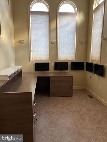 101 ROBERT RD, Wyomissing, PA 19610