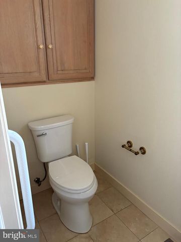 101 ROBERT RD, Wyomissing, PA 19610