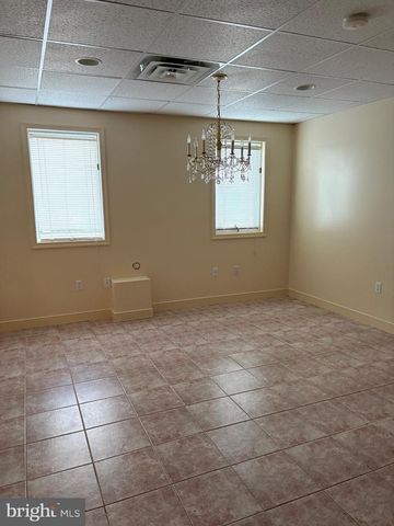 101 ROBERT RD, Wyomissing, PA 19610