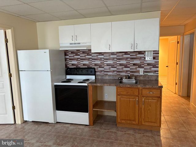 101 ROBERT RD, Wyomissing, PA 19610