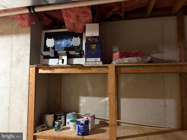 101 ROBERT RD, Wyomissing, PA 19610