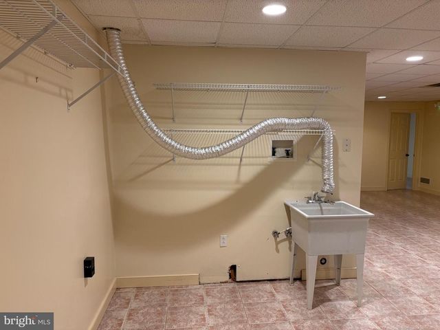 101 ROBERT RD, Wyomissing, PA 19610