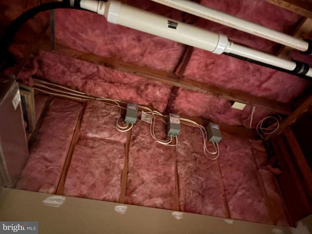 101 ROBERT RD, Wyomissing, PA 19610