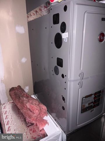 101 ROBERT RD, Wyomissing, PA 19610