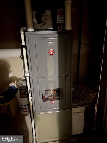 101 ROBERT RD, Wyomissing, PA 19610