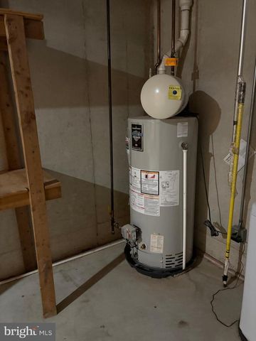 101 ROBERT RD, Wyomissing, PA 19610