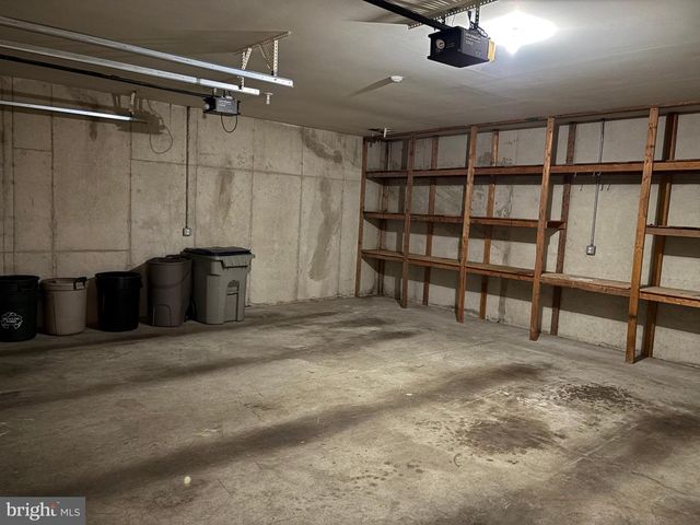 101 ROBERT RD, Wyomissing, PA 19610