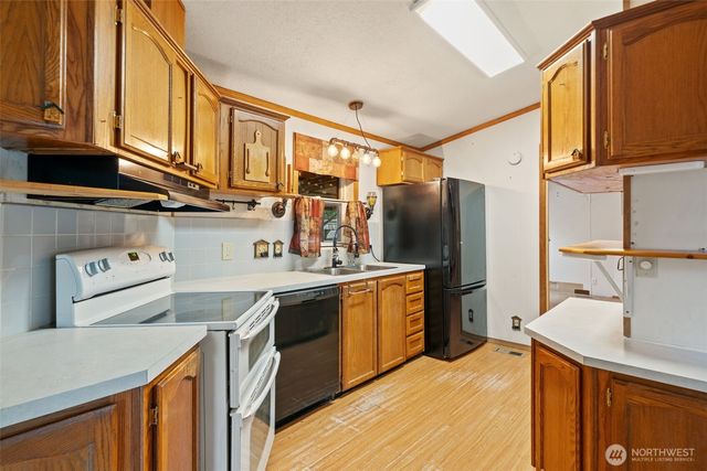 5501 E Agate Road, Shelton, WA 98584