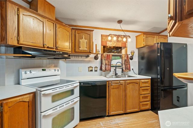 5501 E Agate Road, Shelton, WA 98584
