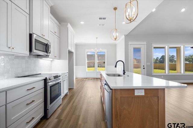 15274 County Road 1100, Tyler, TX 75703