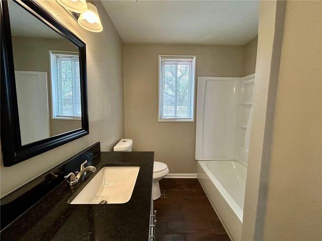 460 Seabreeze E Road, Mobile, AL 36609