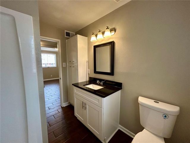 460 Seabreeze E Road, Mobile, AL 36609