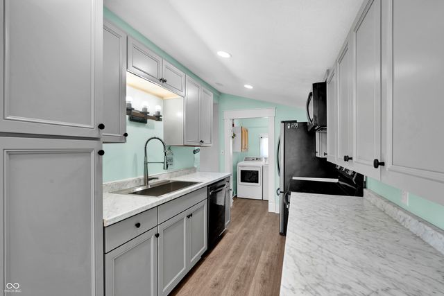 239 Avon Avenue, Plainfield, IN 46168