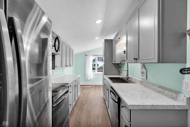 239 Avon Avenue, Plainfield, IN 46168
