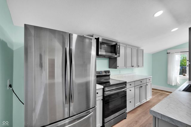239 Avon Avenue, Plainfield, IN 46168