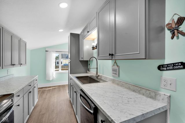 239 Avon Avenue, Plainfield, IN 46168