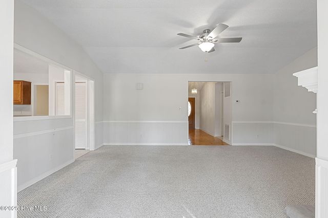 122 Cambridge Lane, West End, NC 27376