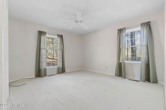 122 Cambridge Lane, West End, NC 27376
