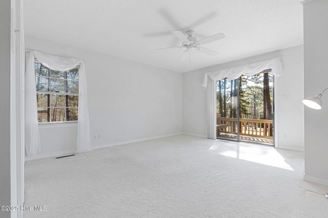 122 Cambridge Lane, West End, NC 27376