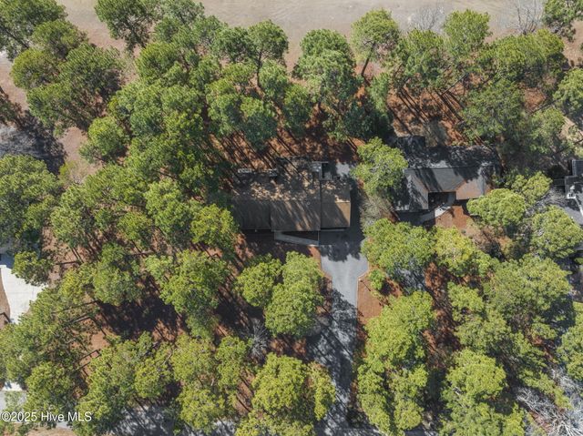 122 Cambridge Lane, West End, NC 27376