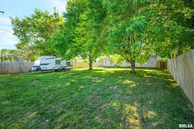 1832 N STEVER Avenue, Peoria, IL 61604