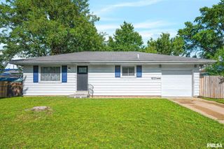 1832 N STEVER Avenue, Peoria, IL 61604
