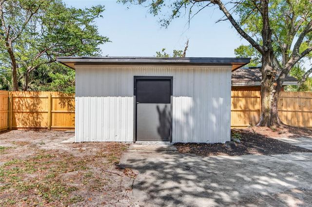 2618 S ELM AVENUE, Sanford, FL 32773