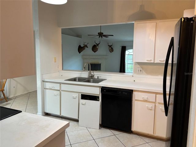 2405 APPALOOSA CIRCLE, Sarasota, FL 34240
