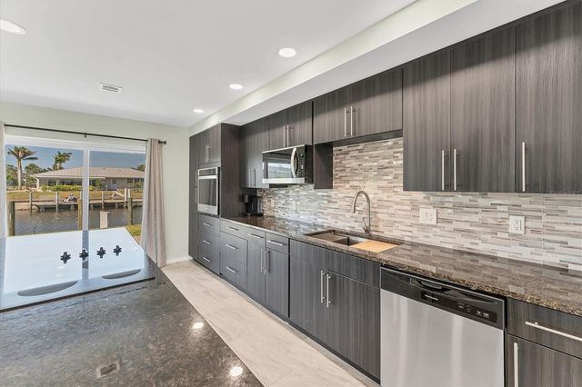 2280 BAYVIEW ROAD, Punta Gorda, FL 33950