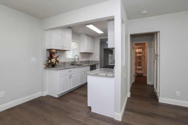 3443 West Street, Redding, CA 96001