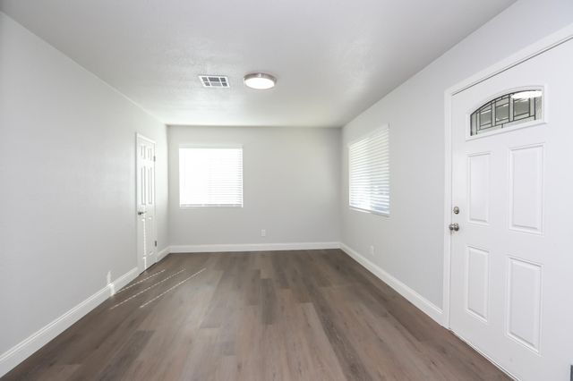 3443 West Street, Redding, CA 96001