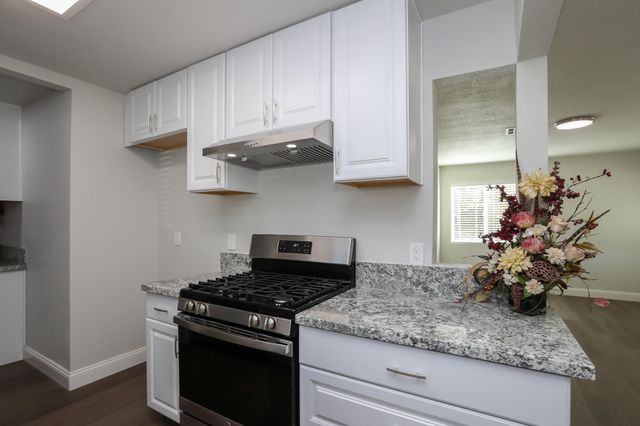 3443 West Street, Redding, CA 96001