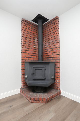 3443 West Street, Redding, CA 96001