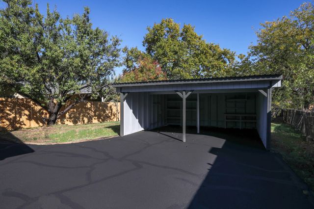 3443 West Street, Redding, CA 96001