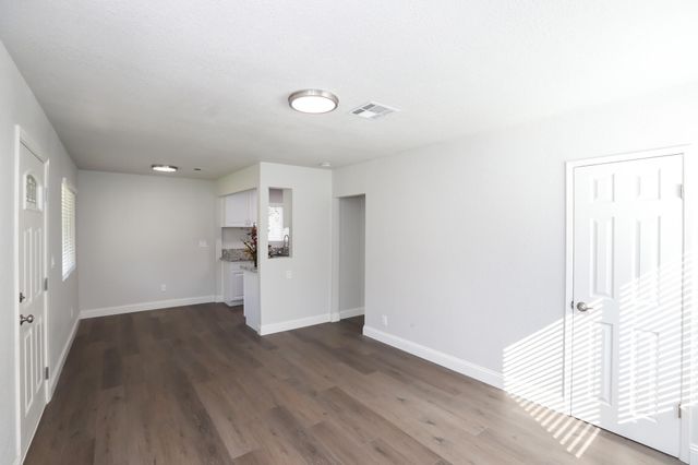 3443 West Street, Redding, CA 96001