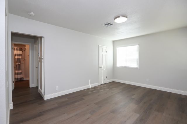 3443 West Street, Redding, CA 96001