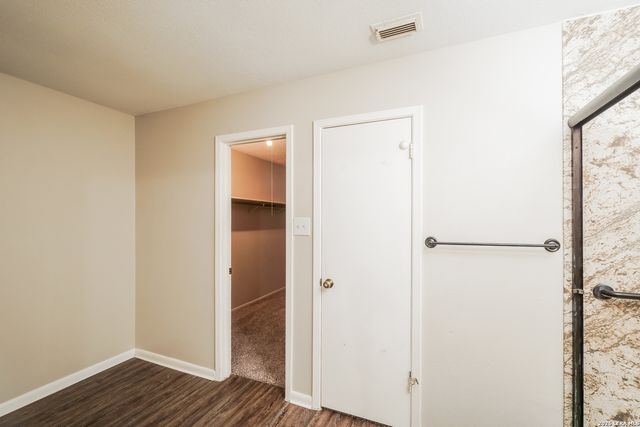 14219 N Hills Village, San Antonio, TX 78249