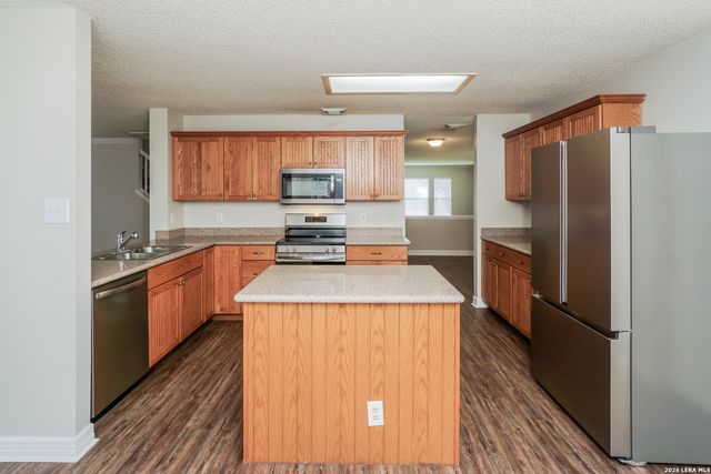 14219 N Hills Village, San Antonio, TX 78249