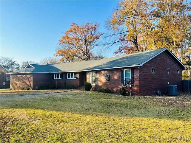 1315 Forest Brook, Demopolis, AL 36732
