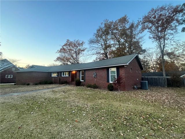 1315 Forest Brook, Demopolis, AL 36732